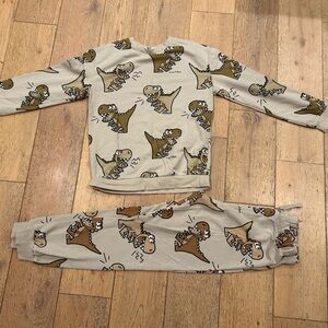 H&M Beige Dinosaur Print set